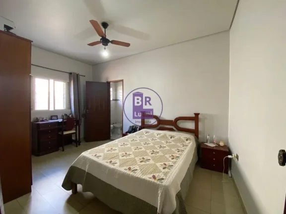 Imagem Casa á venda em Cambezinho