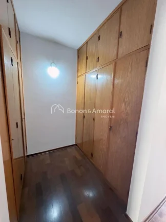 Imagem Um apartamento impecável, espaçoso e cheio de luz natural, localizado em uma das regiões mais des...