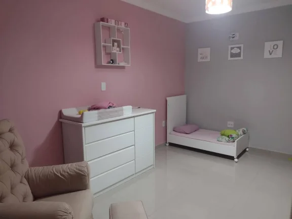 Imagem Sobrado 156 metros 3 Dormitorios sendo 1 Suite e 2 vagas de Gargens