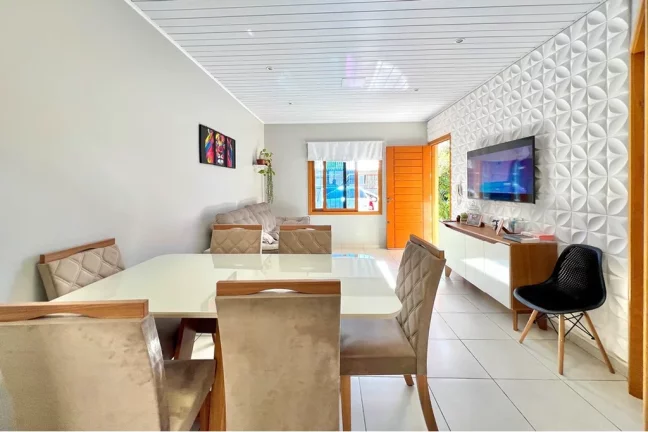 Imagem ODN 155 Apto 610241030-49 - Casa à venda no bairro Olaria - Canoas/RS