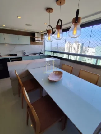 Imagem Apartamento em Patamares a venda 195 m² | 4 Suítes | Vista Mar | Nascente | 3 Vagas | Alto Padrão