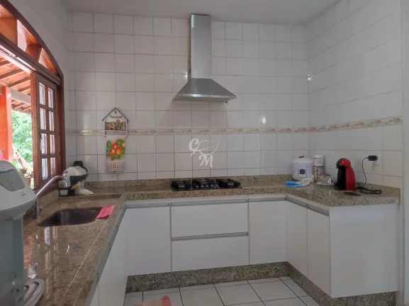 Imagem Excelente Casa Térrea com Área Gramada!
