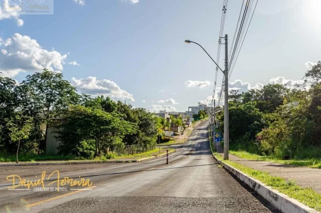 Imagem Lote na parte alta do condomínio na Alameda Bouganvilles.