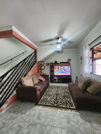 Imagem Casa com 3 dormitórios sendo 1 suíte no bairro Quietude - Praia Grande