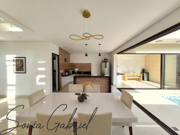Imagem Imperdível casa à venda em Vinhedo-SP, Residencial Jatobá: 3 quartos, 3 suítes, 2 salas, 4 banheiros, 4 vagas, 220m²!