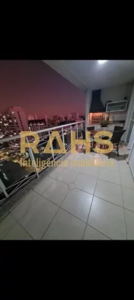 Imagem Apartamento em região Privilegiada, com sacada e vista livre para cidade. Possui 138m² de área pr...