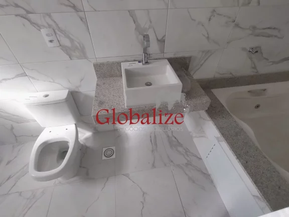 Imagem Sobreposta alta duplex com 4 suítes sendo 1 com banheira de hidromassagem na Ponta da Praia em Santos (SP) por R$.1.950.000,00