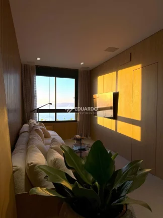 Imagem 143 Mayfair - Apartamento Decorado Frente Mar com 4 Suítes à Venda no Centro de