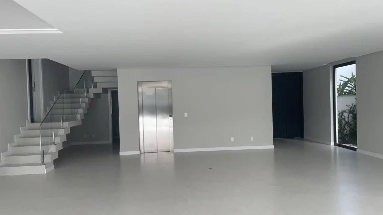 Imagem Casa com 6 dormitórios à venda, 1000 m² - Jurerê Internacional - Florianópolis/SC