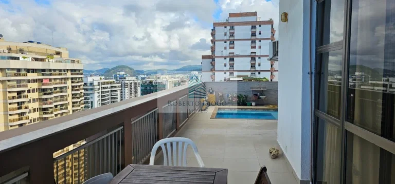 Imagem Apartamento de luxo à venda na Barra da Tijuca, Rio de Janeiro - 4 quartos, 2 suítes, 2 salas, 4 banheiros, 3 vagas de garagem - 304m².