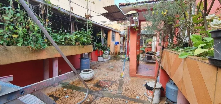 Imagem Casa para venda com 2 Quartos, 2 Vagas, 183m², Cerâmica, São Caetano do Sul - SP