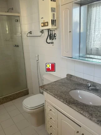 Imagem Vendo 3Q, Praia da Barra, 160m², cozinha planejada, armários, blindex, 2 vg, ônibus, clube, captação solar, recarga elétrica, tênis, futebol, squash