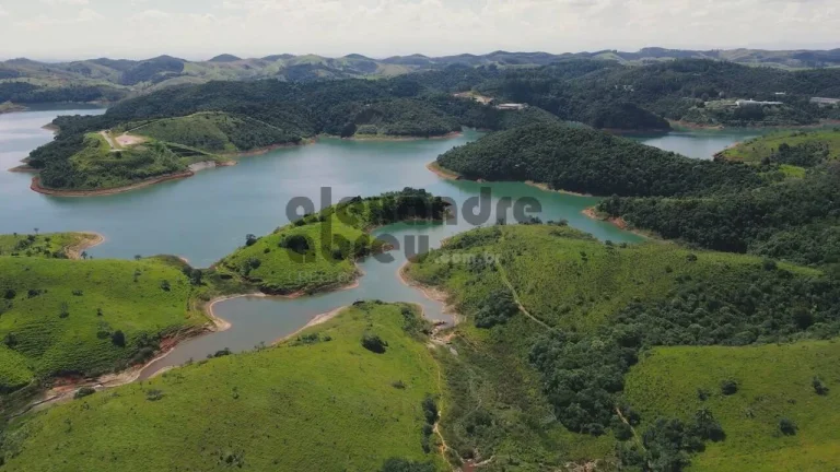 Imagem Fazenda de 130 alqueires à venda em Santa Branca com 30 córregos