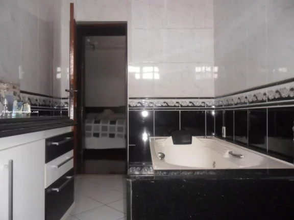 Imagem Casa para Venda em Limeira, Jardim Canaã, 4 dormitórios, 1 suíte, 1 banheiro, 3 vagas