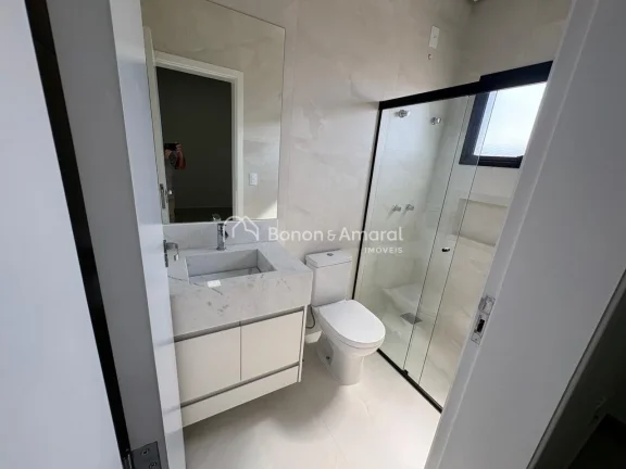 Imagem Esta casa térrea é a combinação perfeita de conforto, elegância e funcionalidade. São três su...