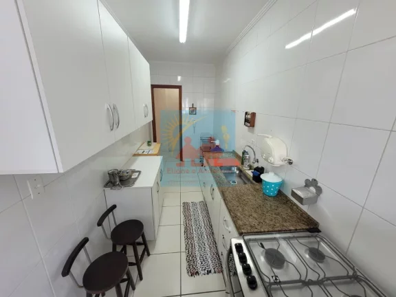 Imagem Oportunidade Única! Apartamento a 300 metros do Mar na Guilhermina, Praia Grande/SP - 329MIL