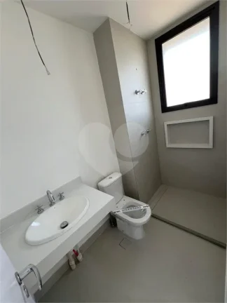 Imagem Cobertura à venda com 3 quartos, sendo 3 suítes, no condomínio Clari Pinheiros, São Paulo - SP