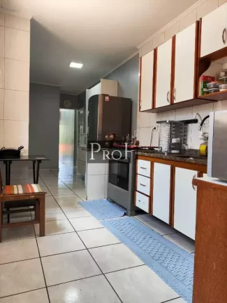 Imagem Sobrado com 3 Quartos à Venda, 200 m² em Parque Jaçatuba - Santo André