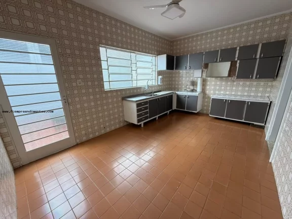 Imagem Casa para Venda em Limeira, Vila Claudia, 3 dormitórios, 1 suíte, 2 banheiros, 4 vagas