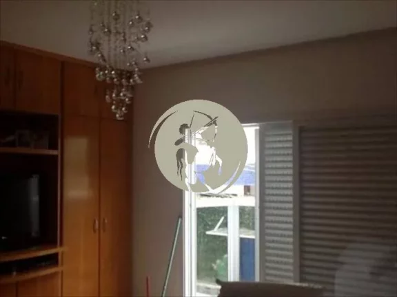 Imagem CASA CINEMATOGRAFICA !! MODERNA E COM FINO ACABAMENTO(MÁRMORE ,VIDROS BLINDEX E ALUMÍNIO), POSSUI ...
