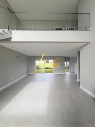 Imagem Sobrado no Sunset com 240m2 de área construída obra dez 23