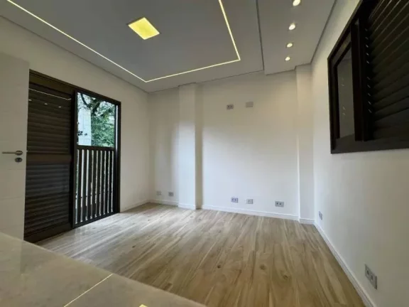 Imagem Casa Triplex de Luxo à Venda no Campo Grande - Santos/SP