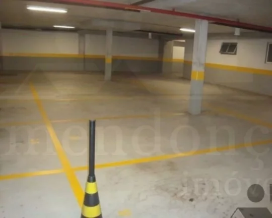 Imagem Cobertura Duplex no Alto de Pinheiros com 4 suI­tes e 6 vagas, 814 m²