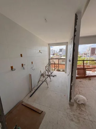 Imagem Apartamento de alto padrão com varanda / sacada nas proximidades de supermercado, restaurantes e colégio no Bessa-AP2783