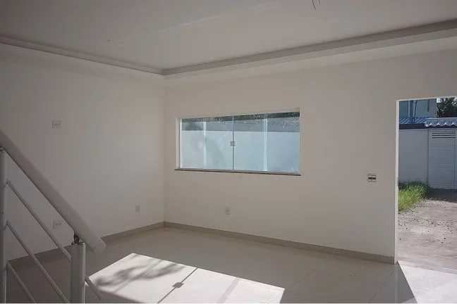 Imagem Casa com 2 quartos para venda em Pedra de Guaratiba.