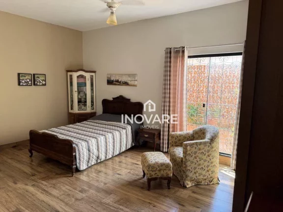 Imagem Casa com 3 dormitórios à venda, 186 m² por R$ 650.000,00 - Jardim Morumbi - Itumbiara/GO