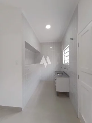 Imagem Sobrado com 3 Quartos e 2 banheiros à Venda, 98 m² por R$ 660.000