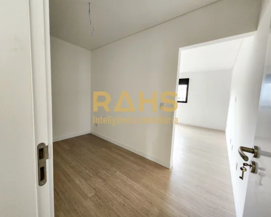 Imagem Maravilhoso Sobrado em Condomínio Fechado no bairro Vila Nova. Em um dos melhores condomínios resi...