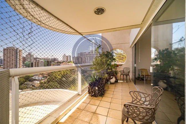 Imagem Imperdível apartamento de luxo com 4 quartos e 2 suítes no bairro Sumaré, São Paulo-SP! Venha conferir!