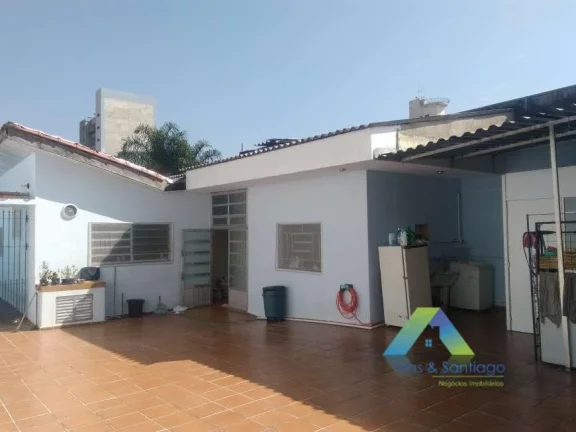 Imagem Casa com 250 m² área construída, terreno total de 400 m².