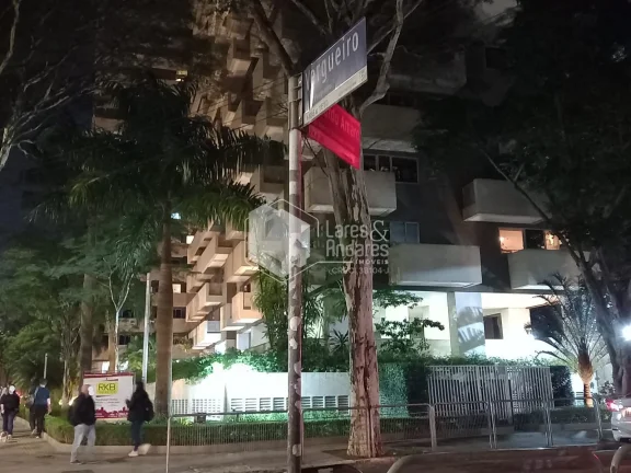 Imagem SALA À VENDA, COM 37M² 2 SALAS + RECEPÇÃO, 2 BANHEIROS, COM SACADA E VISTA DO NONO ANDAR, COM 1 VAGA EM FRENTE A ESTAÇÃO PARAISO DO METRÔ - VILA MARIANA