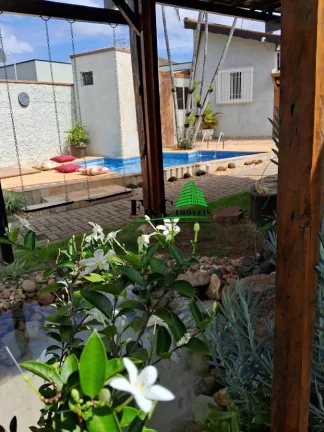 Imagem Casa para Venda em Mogi Mirim, Jardim Itapema, 2 dormitórios, 2 banheiros, 2 vagas