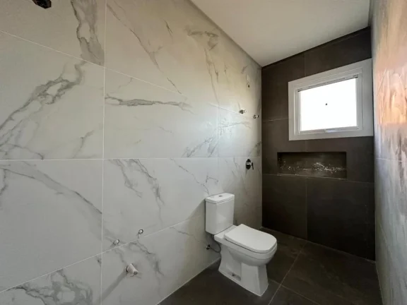 Imagem Casa em Condominio 4 Dormitórios - Bairro xangri-la