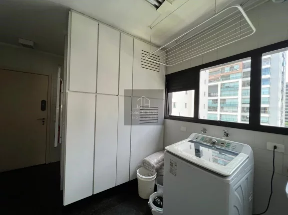 Imagem Apartamento 202m² 4 dorm 3 suites 4 vagas no Itaim