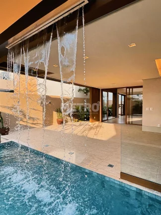 Imagem Casa no Alphavile, 4 Suítes, Master com closet e banheira, Piscina, Área Gourmet