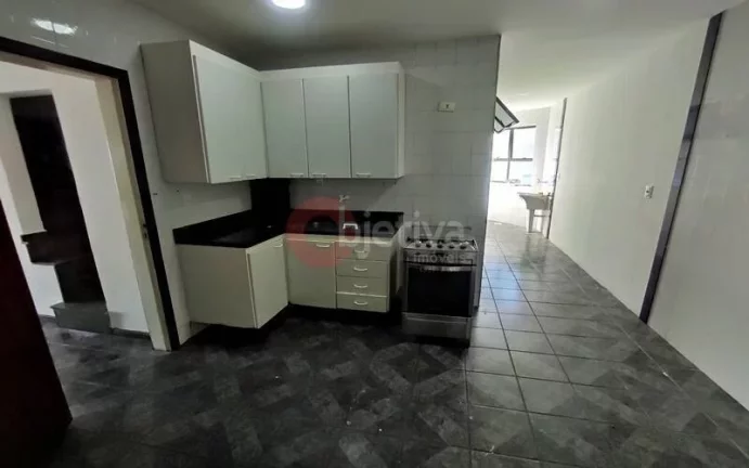 Imagem Cobertura com 3 dormitórios para locação fixa no Centro de Cabo Frio/RJ