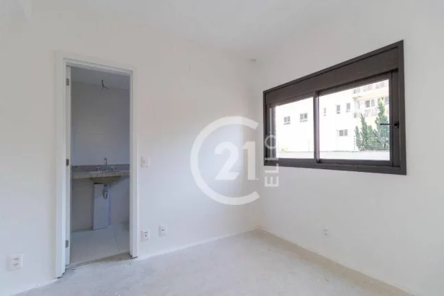 Imagem Moema, novo, 3 suítes, 153m²