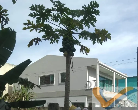 Imagem Prédio com 3 apartamentos
