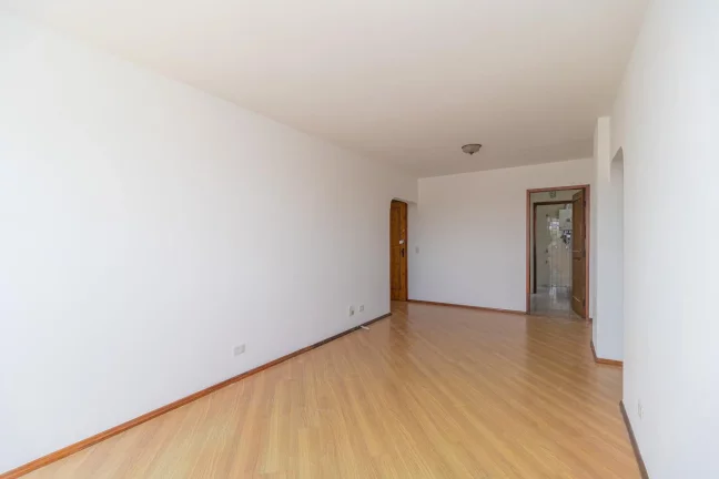 Imagem Apartamento de 3 quartos no bairro Ahú