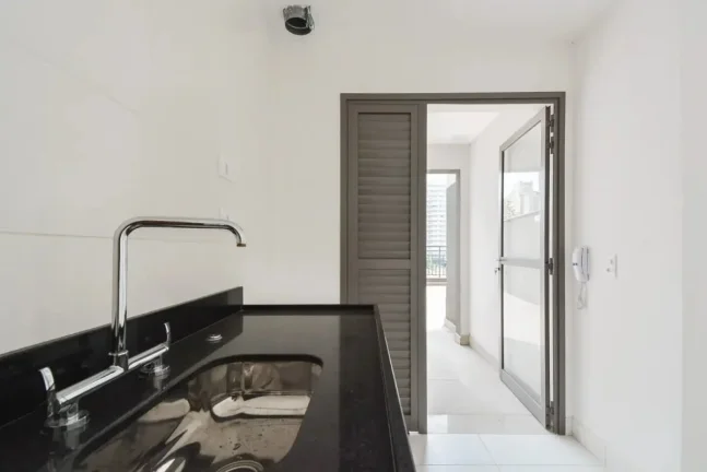 Imagem Apartamento 215M², 2Q, 2 Suítes, 2 Banheiros, 2 Vagas, Academia, Piscina Adulto e Infantil, Churrasqueira, Salão de Festas e Jogos, Quadra, Playground