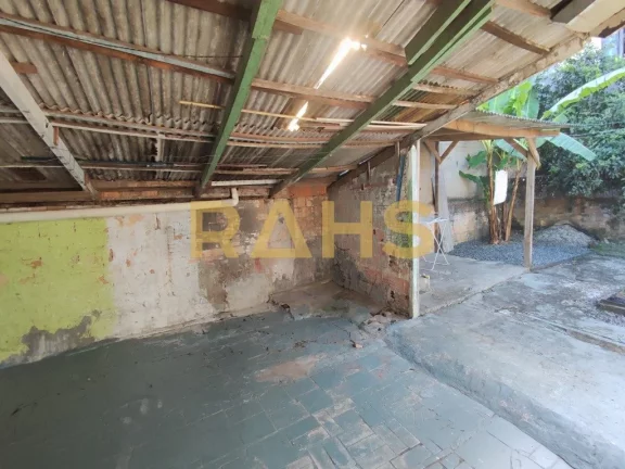 Imagem Descubra o lugar perfeito para construir! Terreno plano de 382,70 m² no bairro Jardim Iririú. Zone...