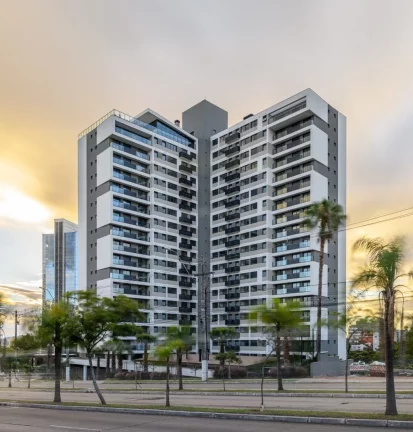 Imagem Studio à venda em Porto Alegre, Petrópolis, com 1 quarto, 49,84m²