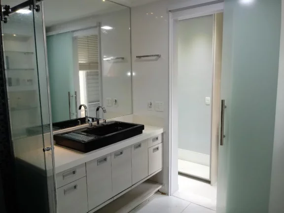 Imagem Sobrado em condomínio com 2 suites