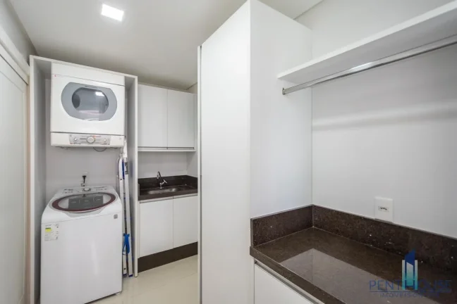 Imagem Apartamento Zona Central para Venda em Balneário Camboriú, CENTRO, 4 dormitórios, 4 suítes, 5 banheiros, 3 vagas