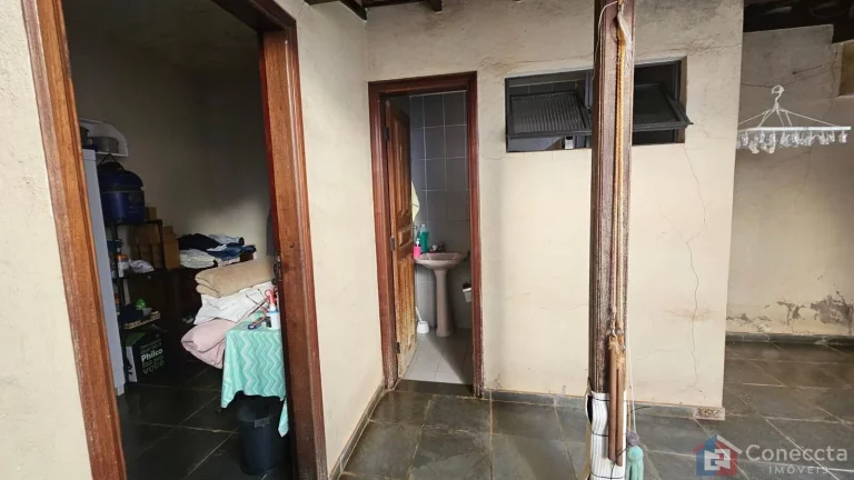 Imagem Casa à venda no bairro São Francisco em Patos de Minas – 4 quartos, suíte, 255m² de área construída