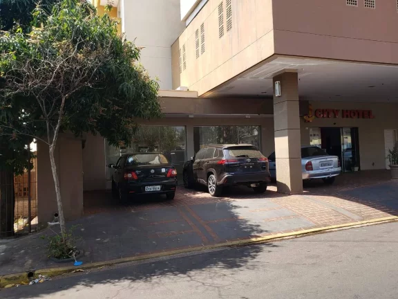 Salão comercial, 400 m2, próximo Av. Nações Unidas